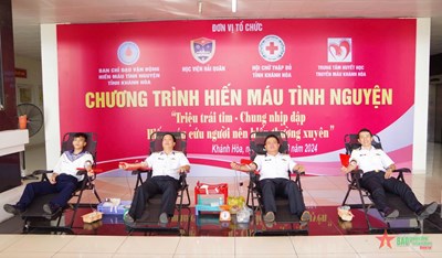 Gallery - 	Học viện Hải quân tham gia hiến máu, thu về gần 600 đơn vị máu